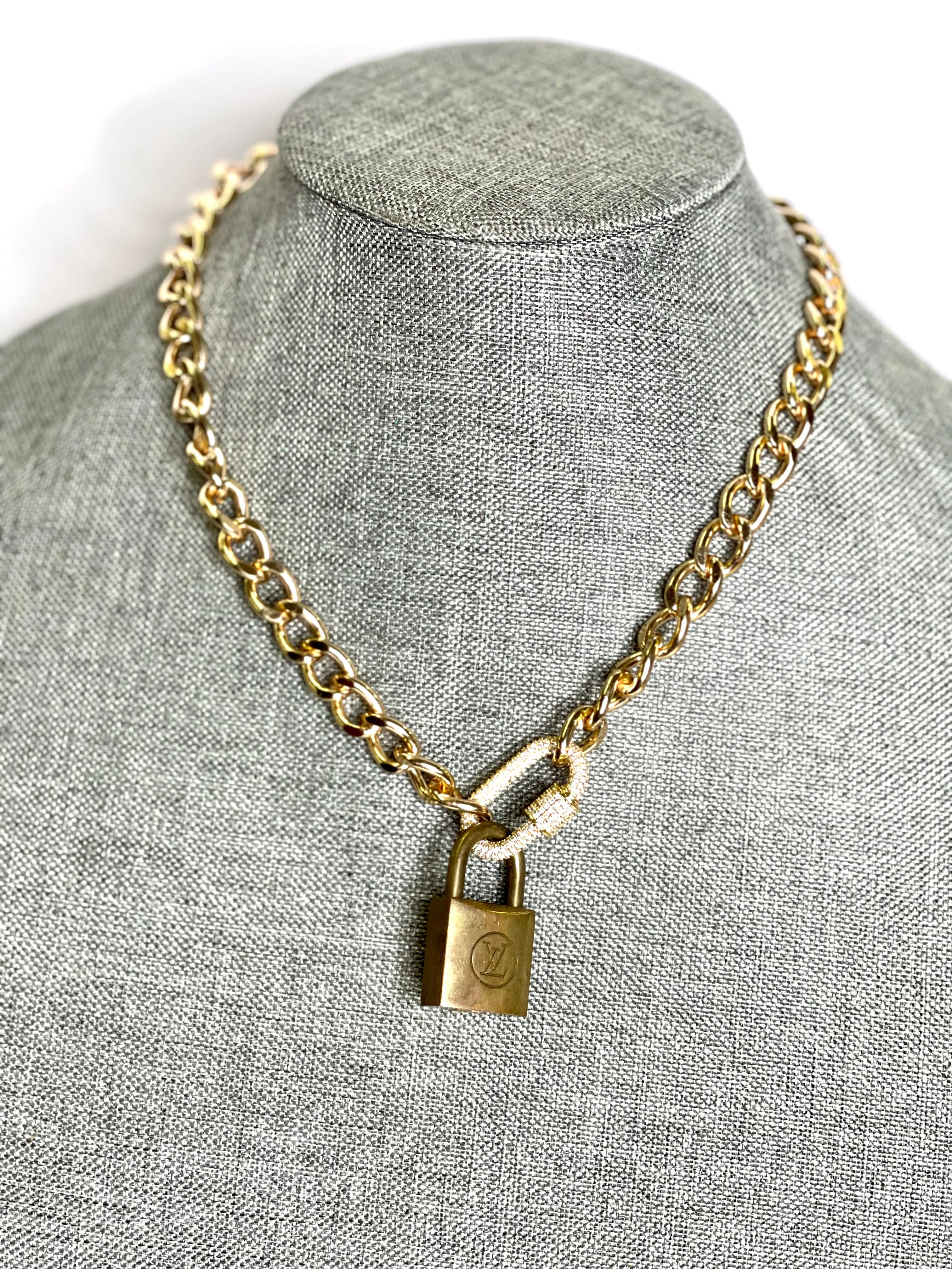 Lock & Chain necklace gold